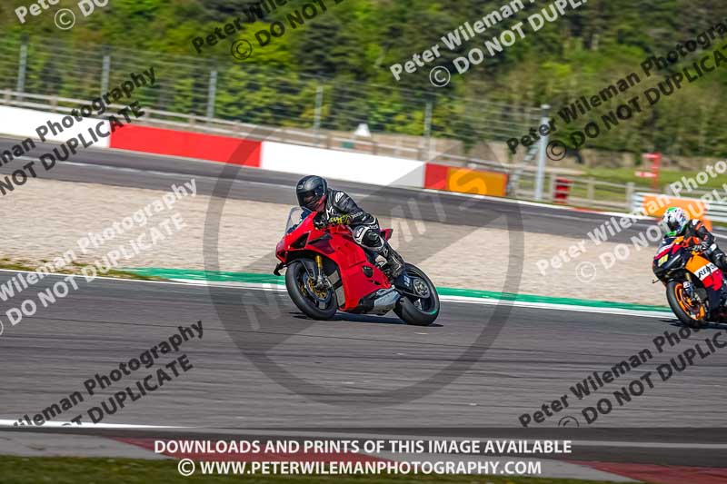 donington no limits trackday;donington park photographs;donington trackday photographs;no limits trackdays;peter wileman photography;trackday digital images;trackday photos